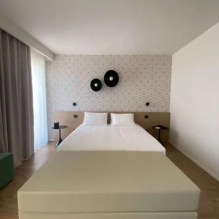 Western Hotel
