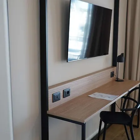 Western Hotel 4*