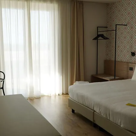 Western Hotel